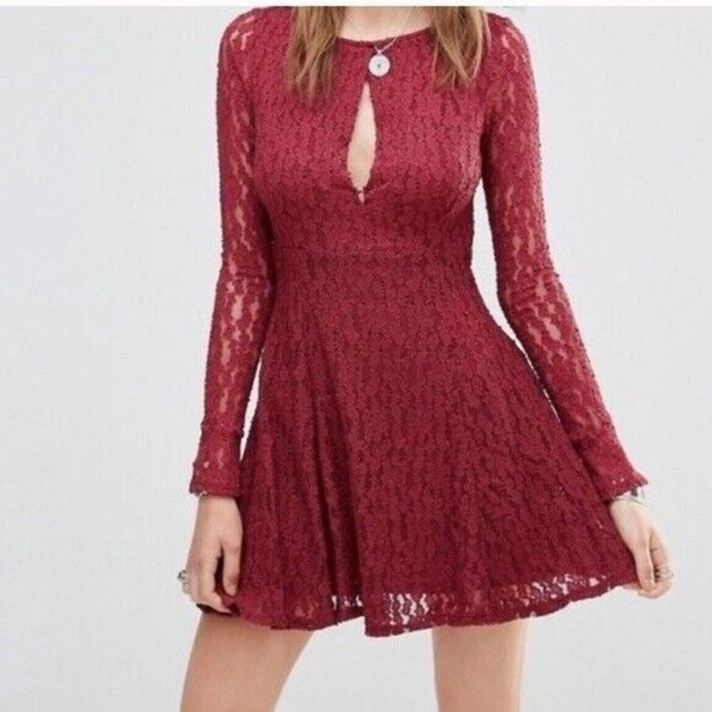 Free‎ People Teen Witch Lace Dress Size XS Fit and Flare Plumeria Berry